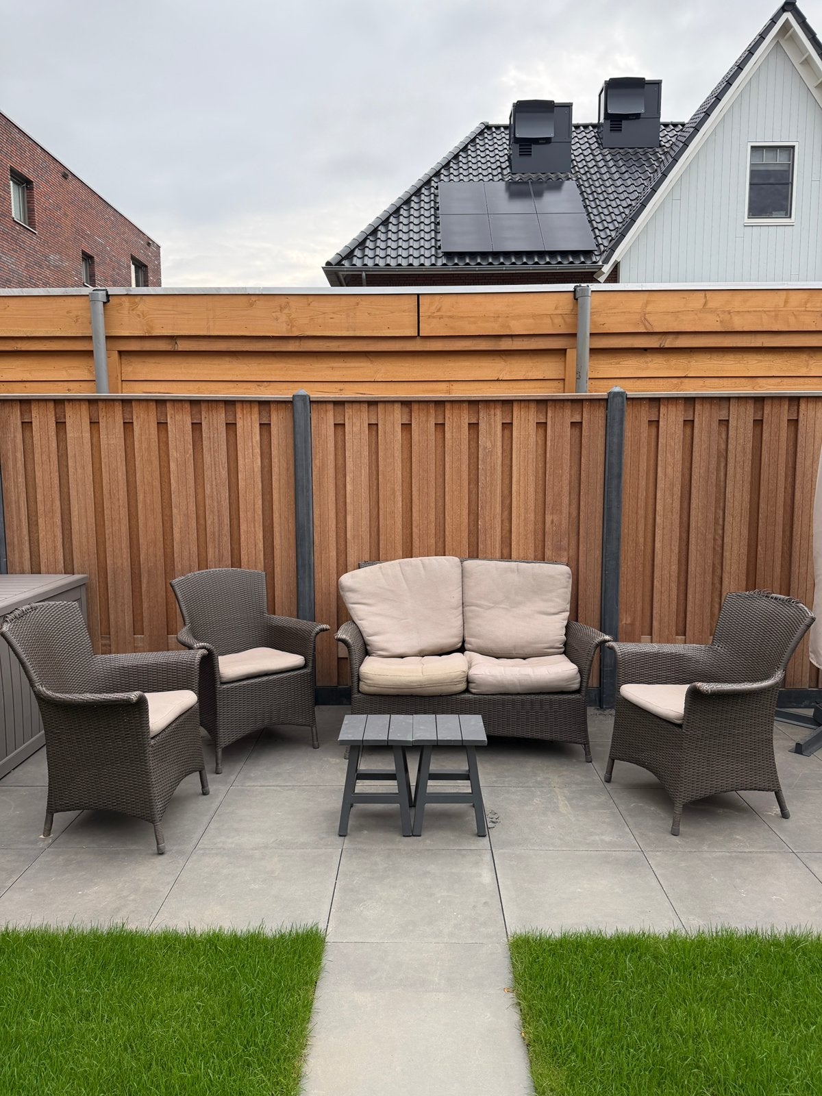 Hartman Tuinset - Bank + 3 stoelen - Kussens, Tuin en Terras, Tuinsets en Loungesets, Ophalen, Zo goed als nieuw, Kunststof, Bank