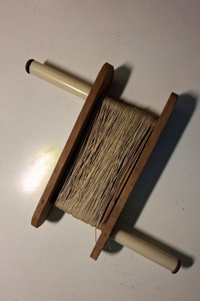 Vintage houten vliegerklos met touw, Ophalen of Verzenden, Gebruikt
