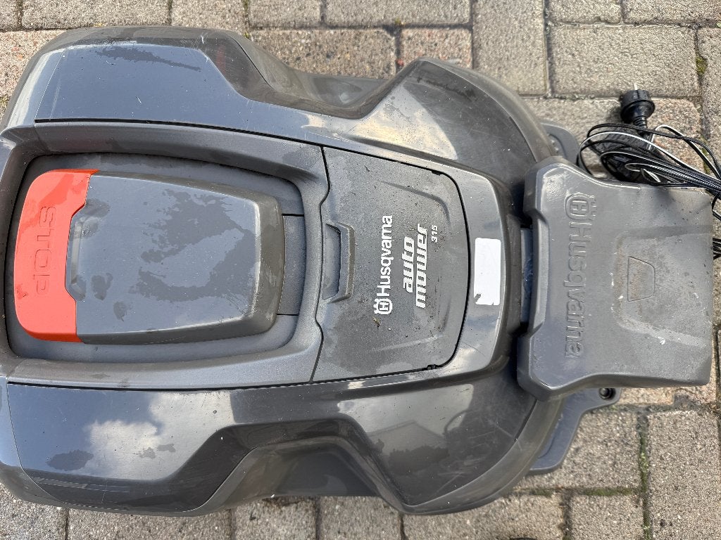 Husqvarna 315 automower, Ophalen of Verzenden, Zo goed als nieuw, 50 cm of meer, Husqvarna