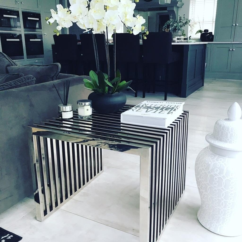 Eichholtz Carlisle Bijzettafel - Modern Design, Huis en Inrichting, 45 tot 60 cm, Metaal of Aluminium, Vierkant, Zo goed als nieuw