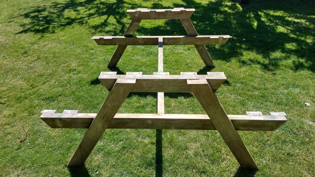 Picknicktafel RVS onderstel | 6 persoons, Ophalen, Zo goed als nieuw, Vierkant, Staal