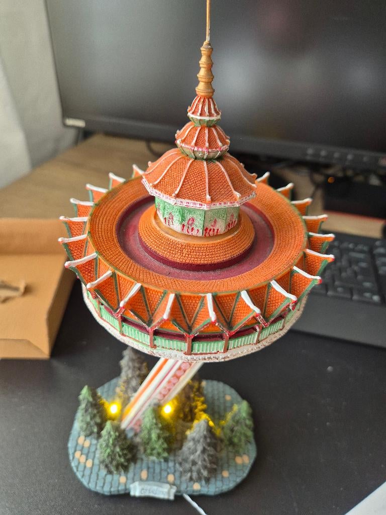 Efteling pagode van luville met verlichting, Ophalen, Zo goed als nieuw, Beeldje of Poppetje