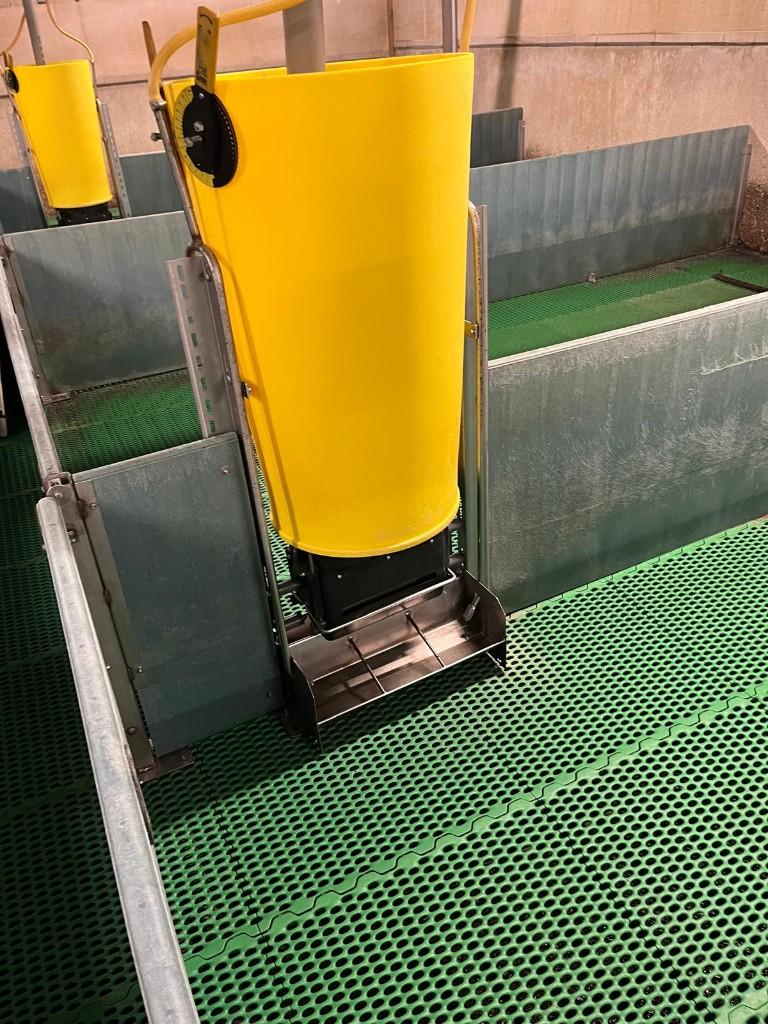 Groba, Grofit biggen groepsfeeder 16 stuks, Dieren en Toebehoren, Ophalen, Zo goed als nieuw