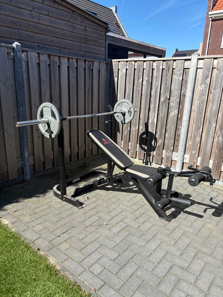 Fitness bench met gewichten - Complete set voor thuisgym, Ophalen, Gebruikt, Krachtstation, Armen