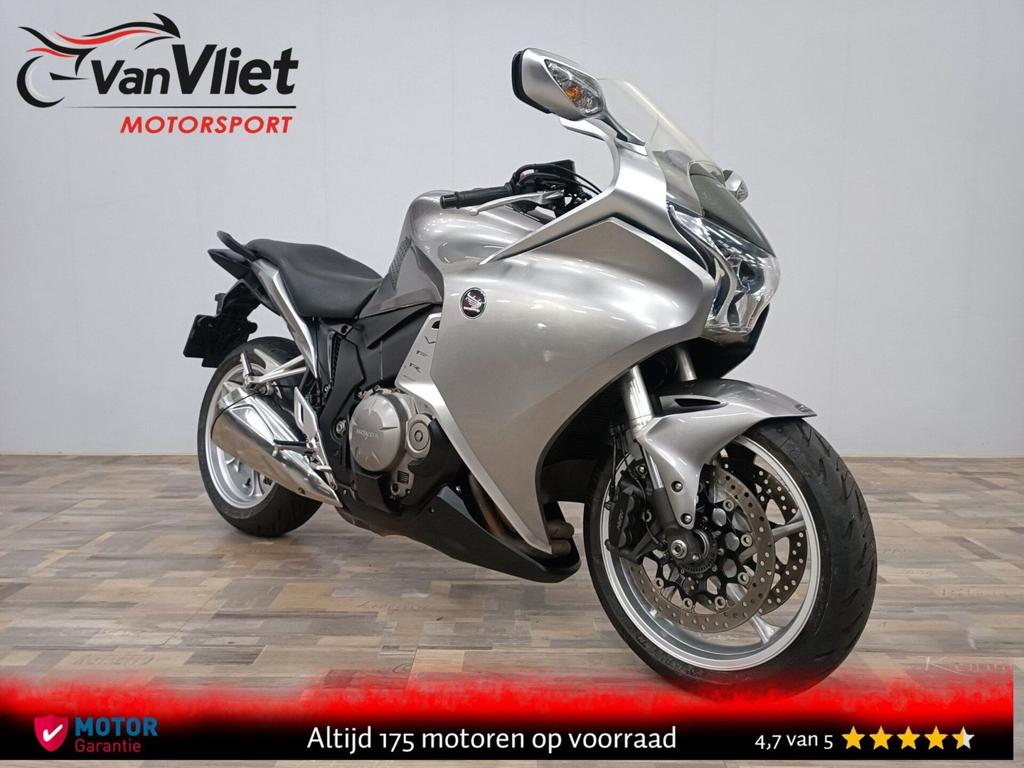 Leuke Honda VFR 1200 F bj 2010 Koopje.!, Motoren, Motoren | Honda, HONDA, 4 cilinders, Motorrijbewijs A, Onbekend