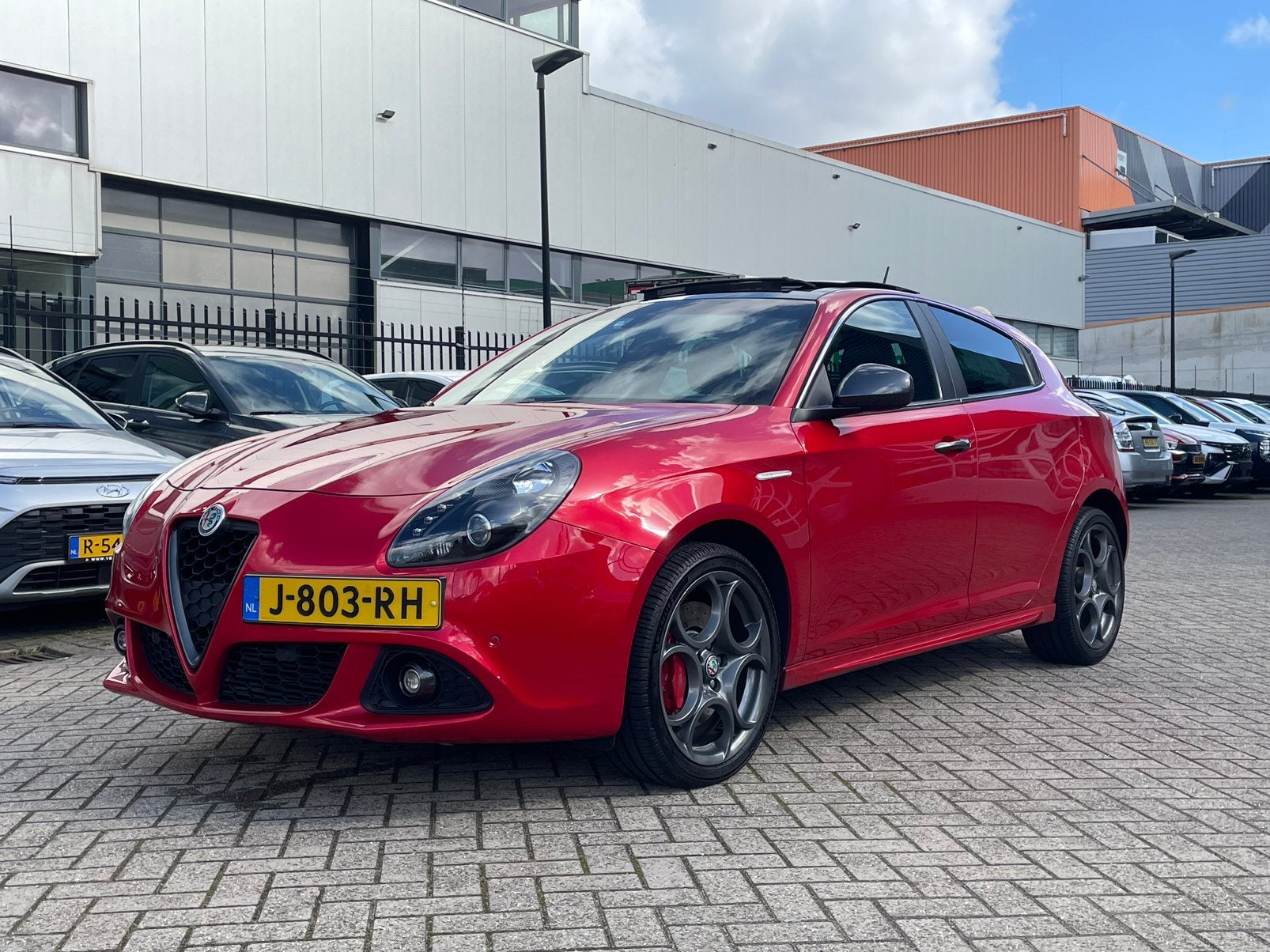 Alfa Romeo Giulietta 2.0 Jtdm 180 PK 2014 Rosso Competizione, Auto's, Voorwielaandrijving, Euro 5, 1956 cc, 4 cilinders
