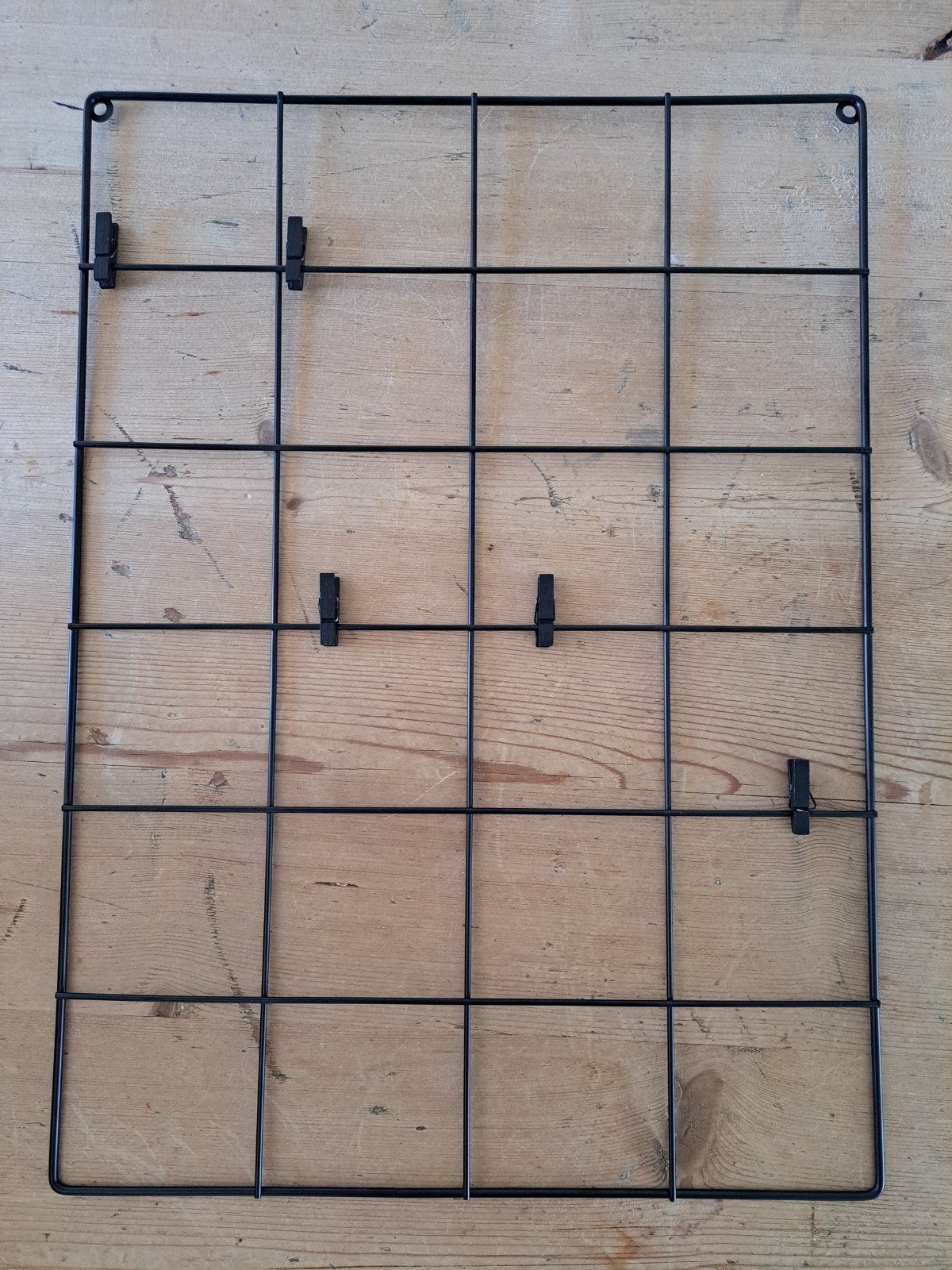Zwart metalen rasterbord met knijpers, Ophalen of Verzenden, Zo goed als nieuw, Overige typen