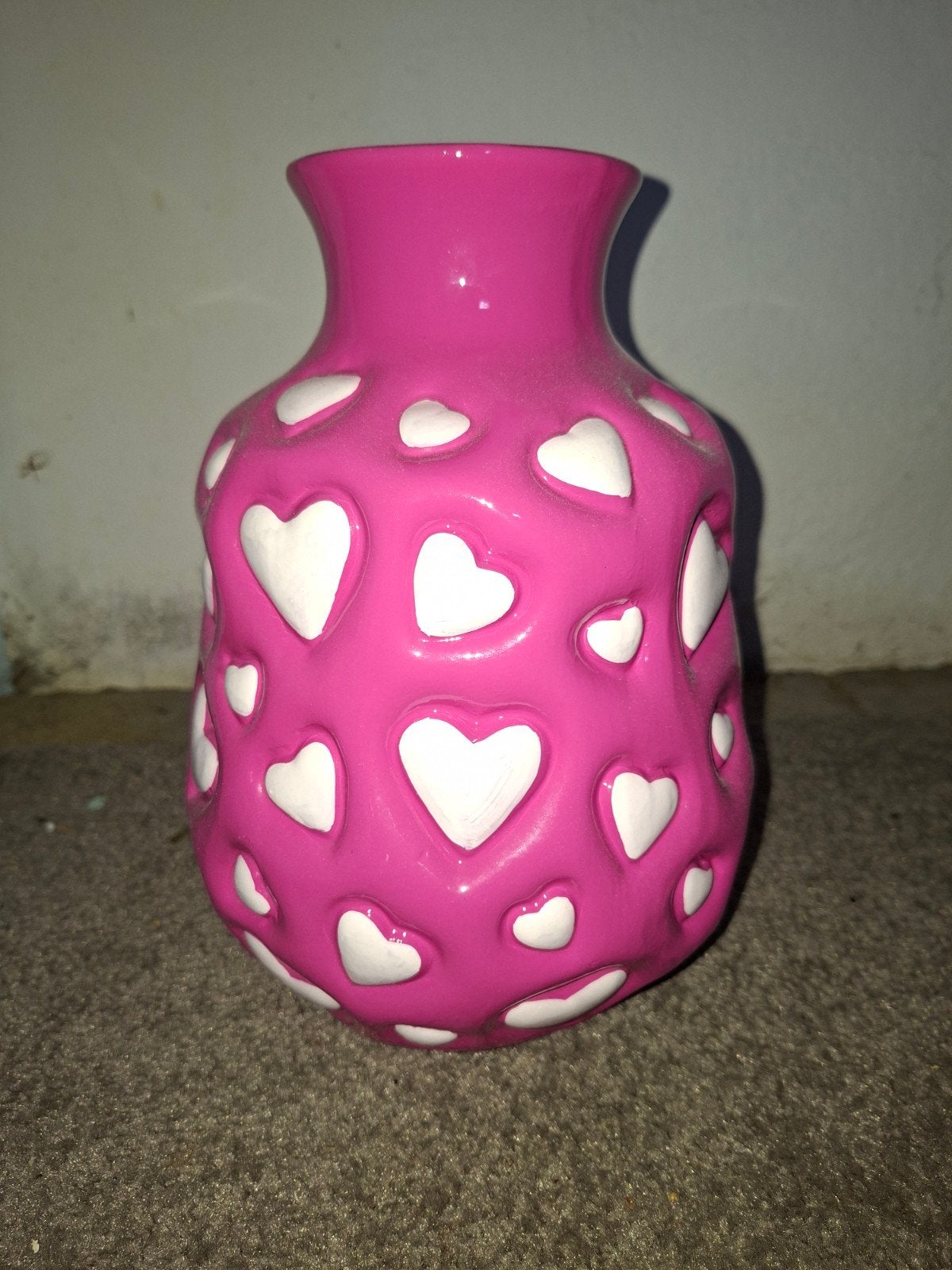 Rose vaas met hartjes, Huis en Inrichting, Woonaccessoires | Vazen, Overige kleuren, Ophalen of Verzenden, Minder dan 50 cm, Glas