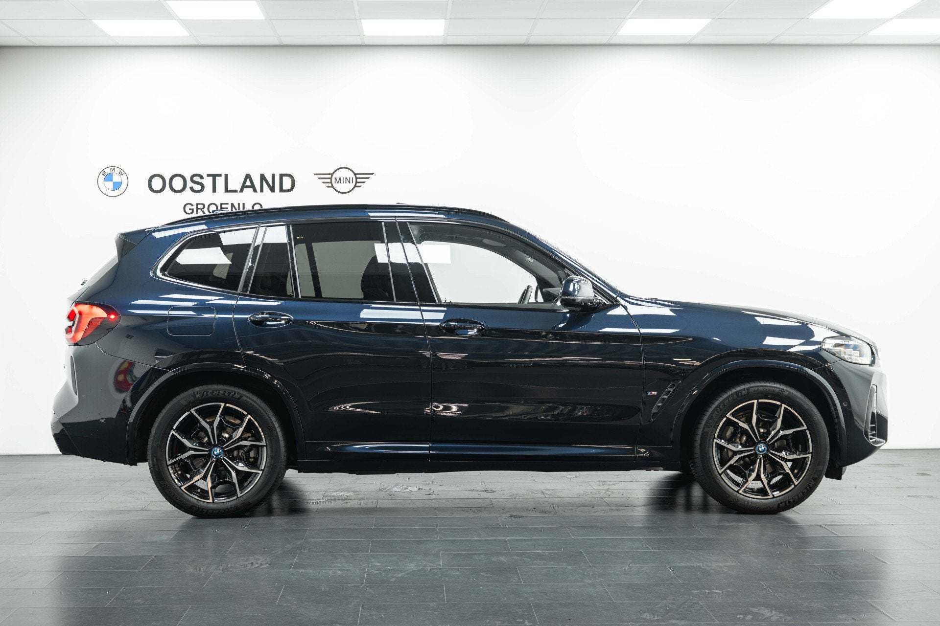 BMW X3 xDrive30e M Sport Automaat / Panoramadak / Achteruitr, Auto's, Gebruikt, Zwart, Bedrijf, Vierwielaandrijving
