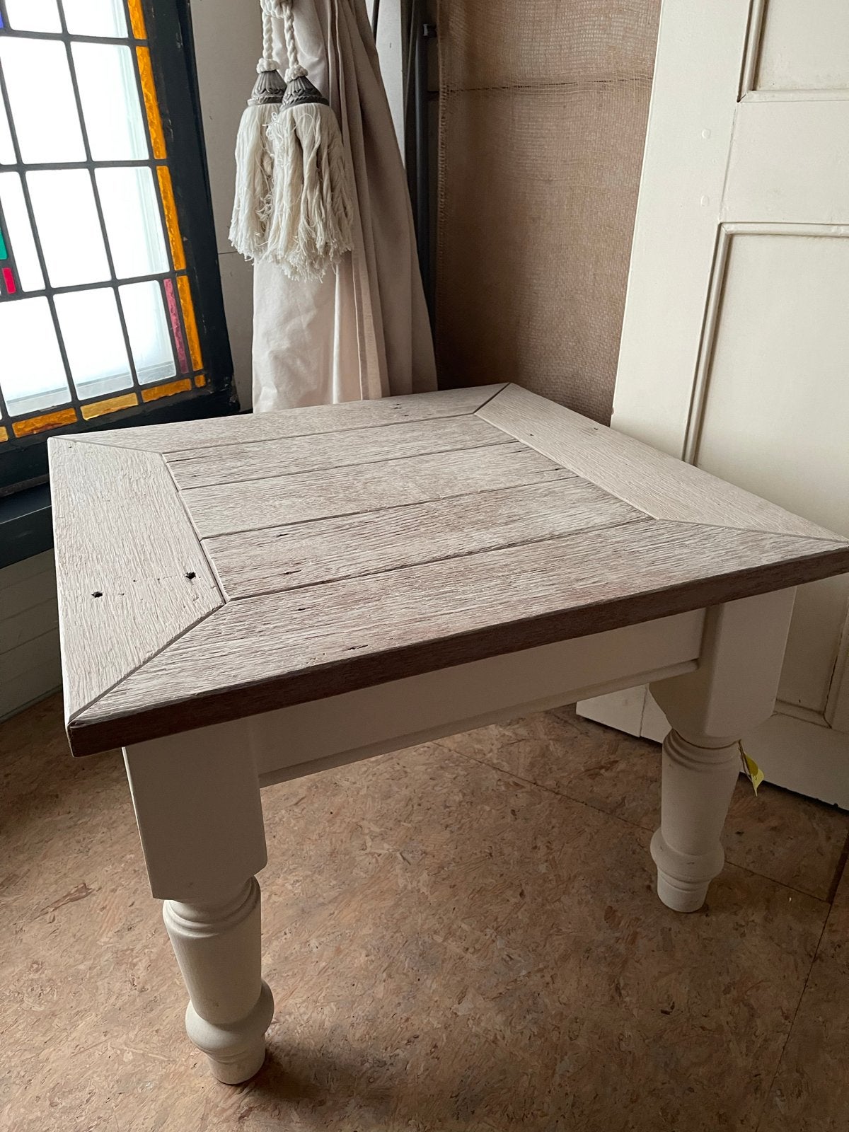 Landelijk kleine salontafel van steigerhout - wit, Ophalen, Minder dan 50 cm, 100 tot 150 cm, Vierkant