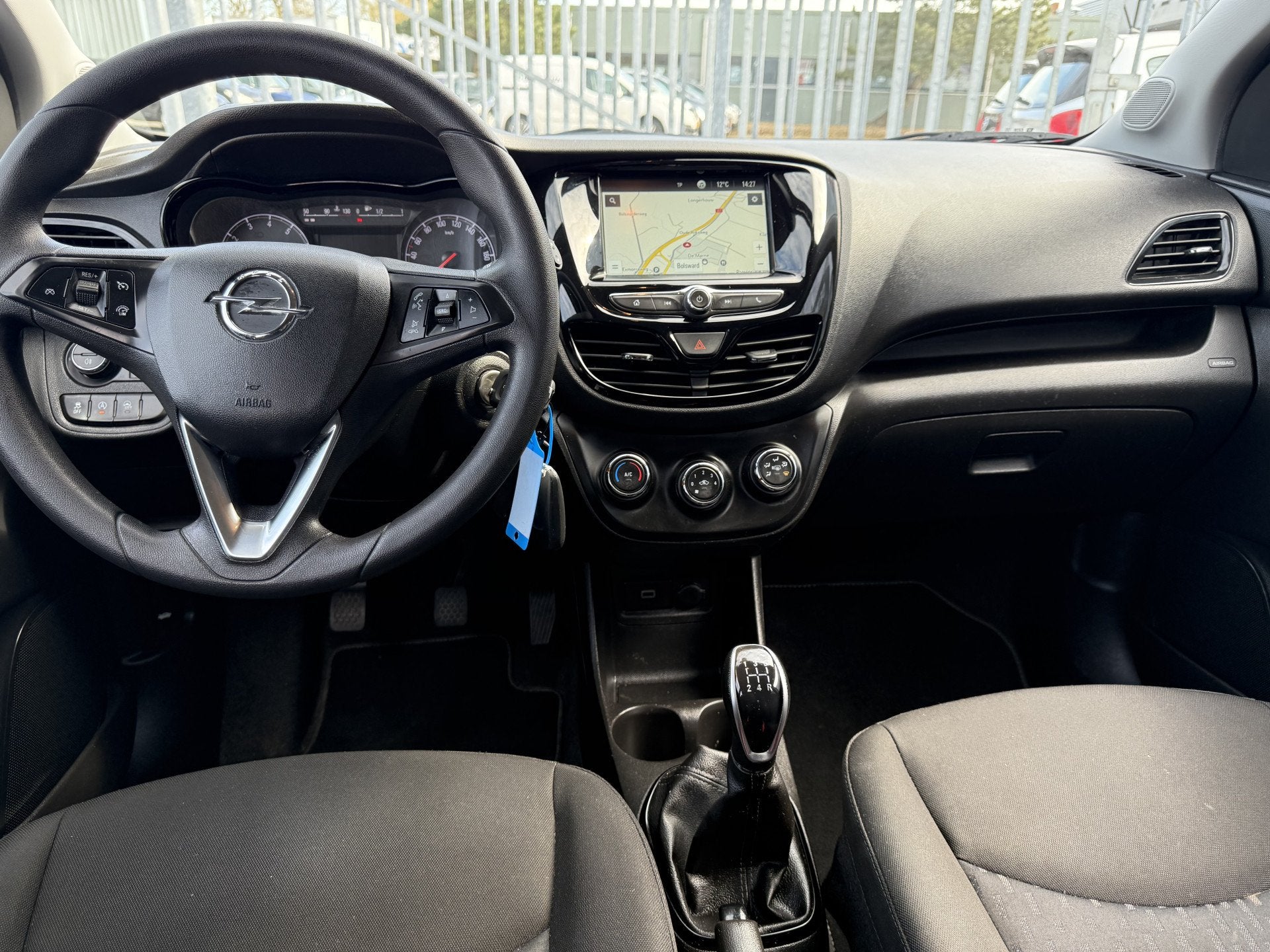 Opel KARL 1.0 Rocks Online Edition Navigatie, Parkeersens, A, Stof, Gebruikt, Met garantie (alle), Wit