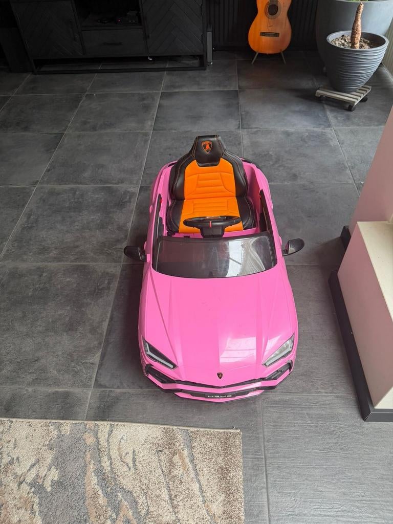 Elektrische kinderauto roze Lamborghini Urus, Kinderen en Baby's, Speelgoed | Buiten | Accuvoertuigen, Gebruikt, Ophalen of Verzenden