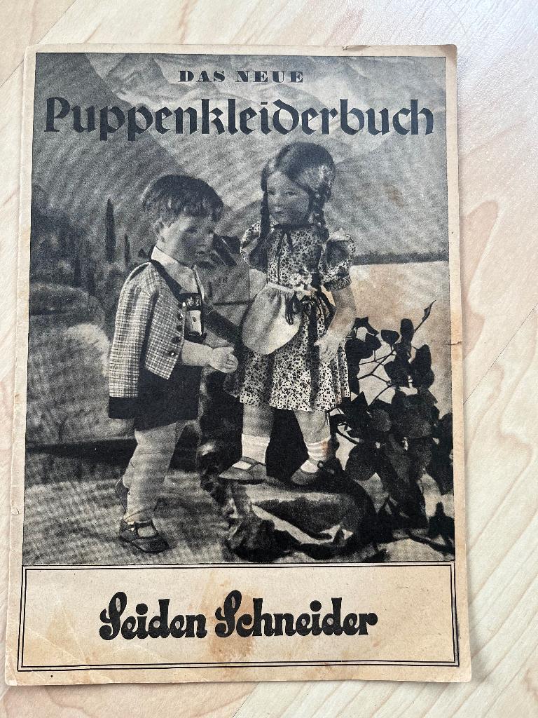 Kathe kruse patronenboekje, Verzamelen, Poppen, Ophalen of Verzenden, Gebruikt, Pop