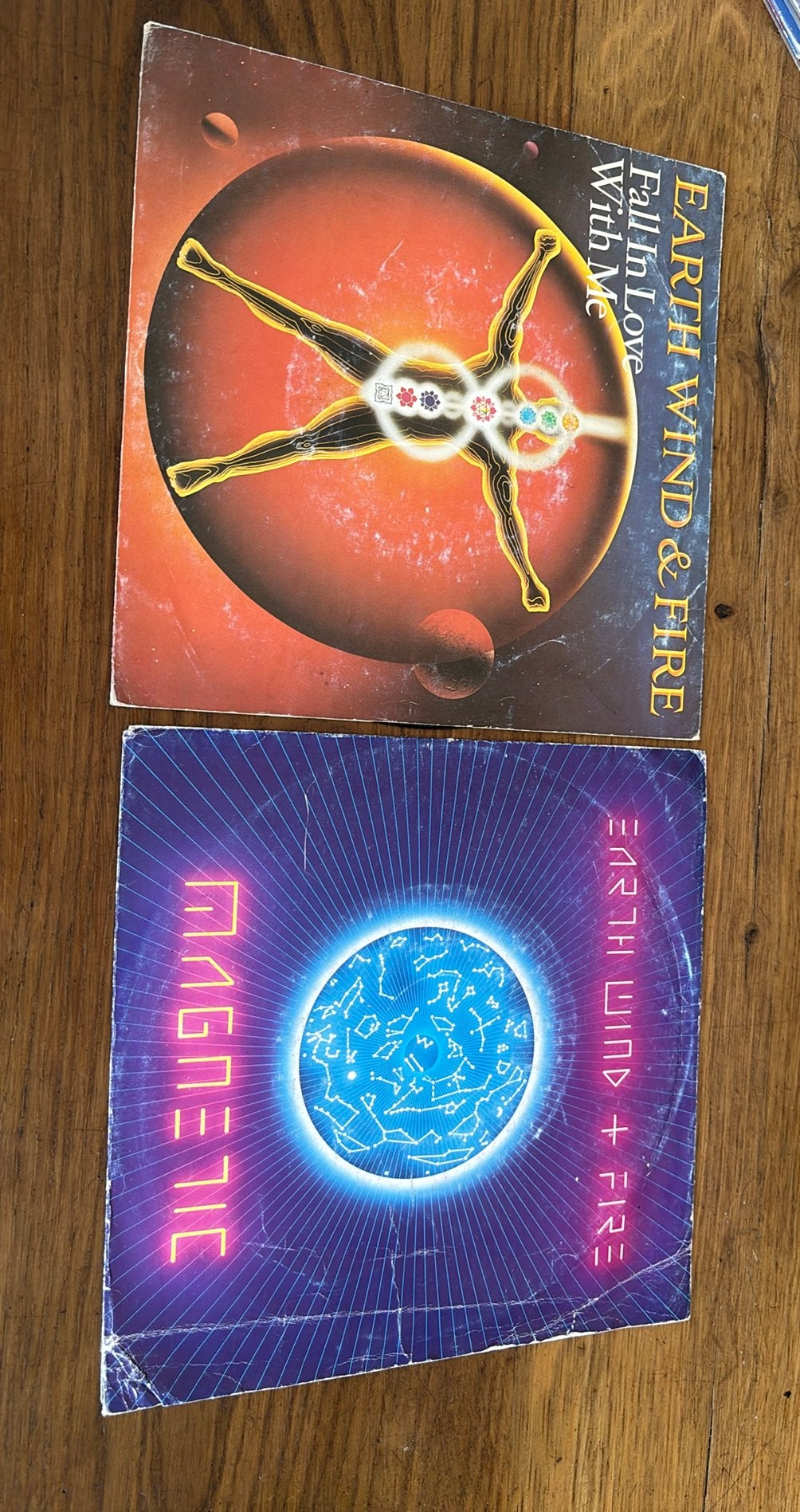 2x earth wind and fire single, Ophalen, Zo goed als nieuw