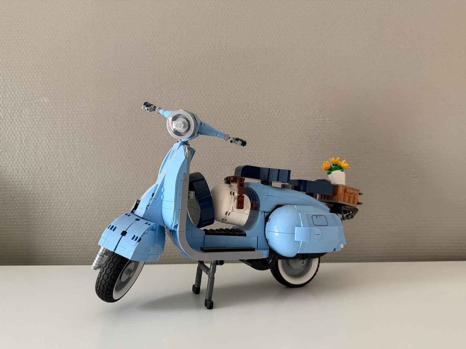LEGO Icons Vespa 125 #10298, Lego, Ophalen of Verzenden, Zo goed als nieuw, Inclusief accessoires