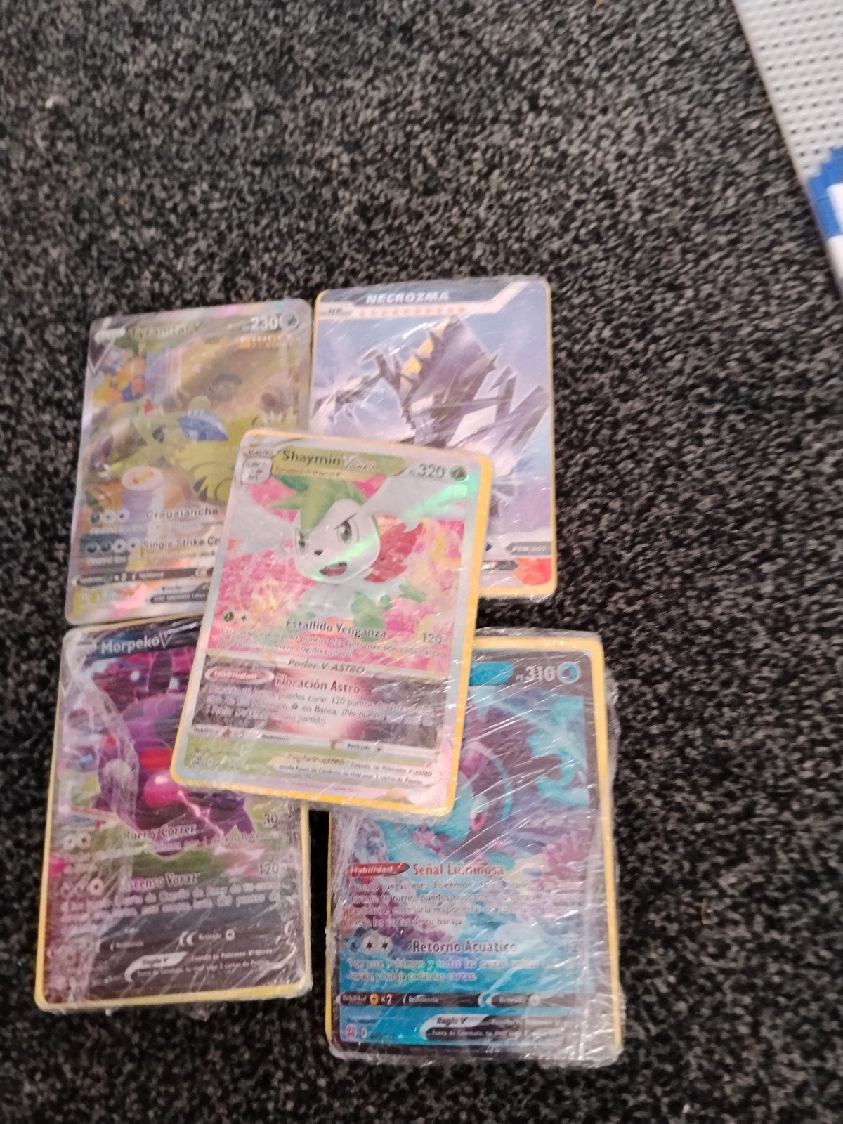 Mystery packs pokemon, Ophalen of Verzenden, Zo goed als nieuw, Meerdere kaarten, Foil