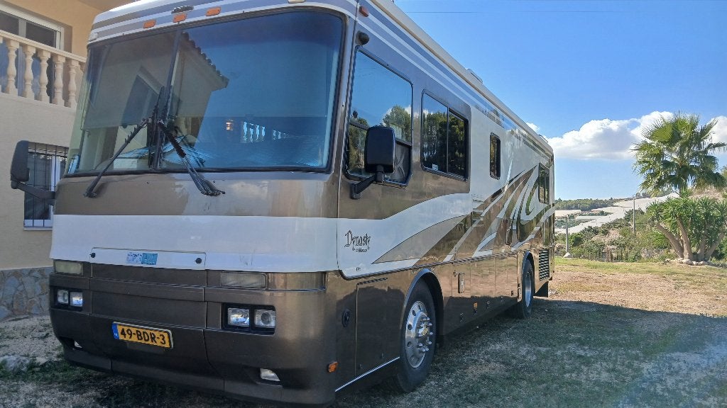 Monaco Dynasty 34 Motorhome  BIJNA GEEN WEGENBELASTING 75 PM, Caravans en Kamperen, Campers, Automaat, Chemisch toilet, Ringverwarming