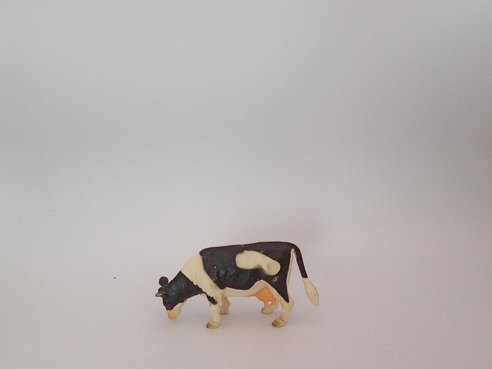 Zwart-witte koe speelgoedfiguur, Verzamelen, Dierenverzamelingen, Verzenden, Zo goed als nieuw, Boerderijdier, Beeldje of Figuurtje
