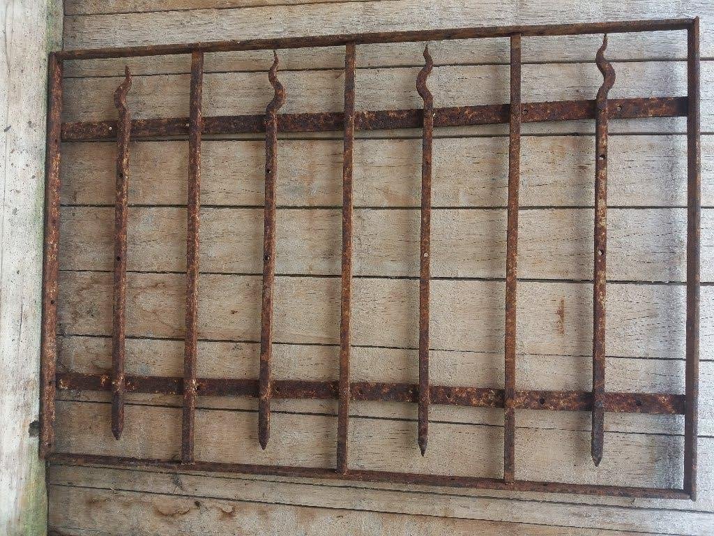 1 antiek sierhek 920x620 mm., Tuin en Terras, Ophalen of Verzenden, Gebruikt, IJzer, Sierhekwerk