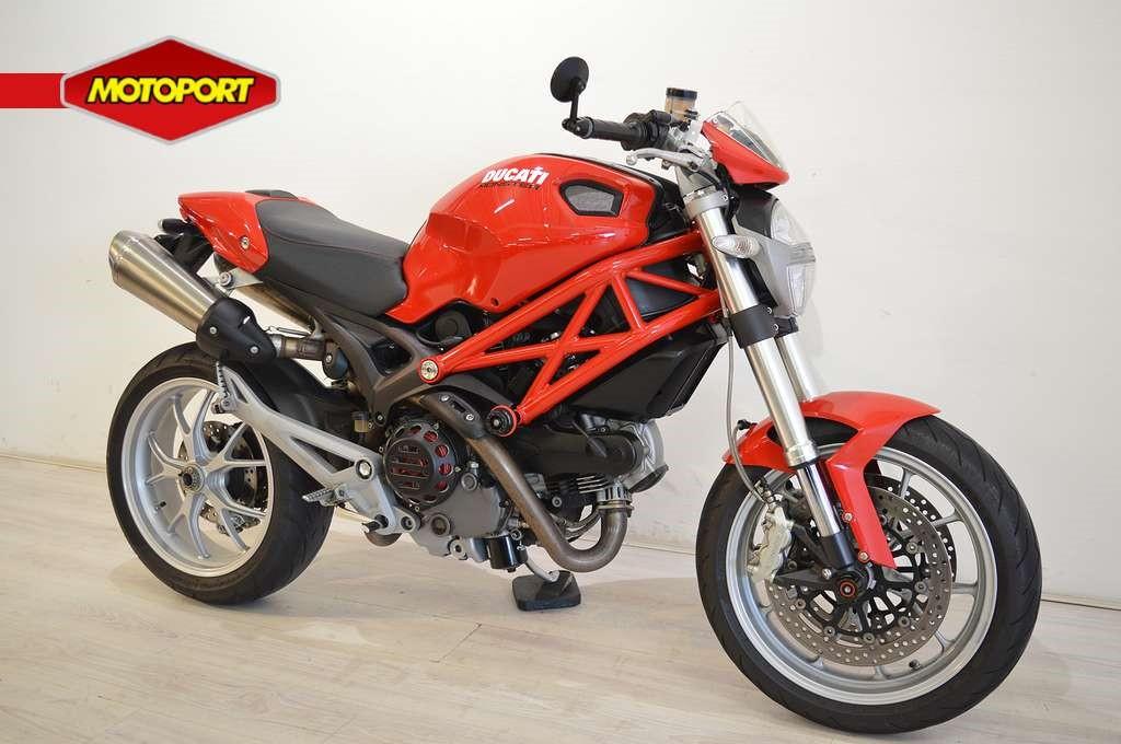 Ducati MONSTER 1100 (bj 2009), Bedrijf, Distributeur@ducati.fr, DUCATI WEST EUROPE SAS, 390, rue d' Estienne d'Orves
92701  COLOMBES CEDEX, FR