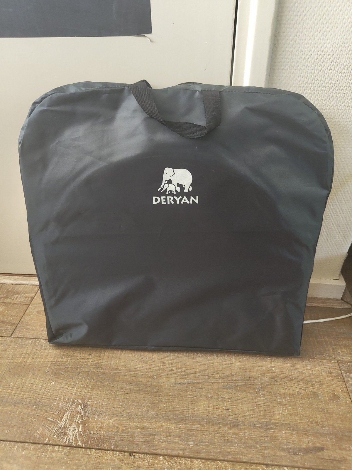 Deryan Infant Deluxe Reisbedje, Kinderen en Baby's, Babywiegjes en Ledikanten, Ophalen, Nieuw, Reisbedje