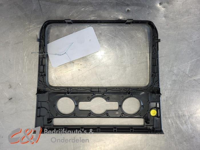 Radio omlijsting van een Volkswagen Caddy, Gebruikt, -, Volkswagen, -
