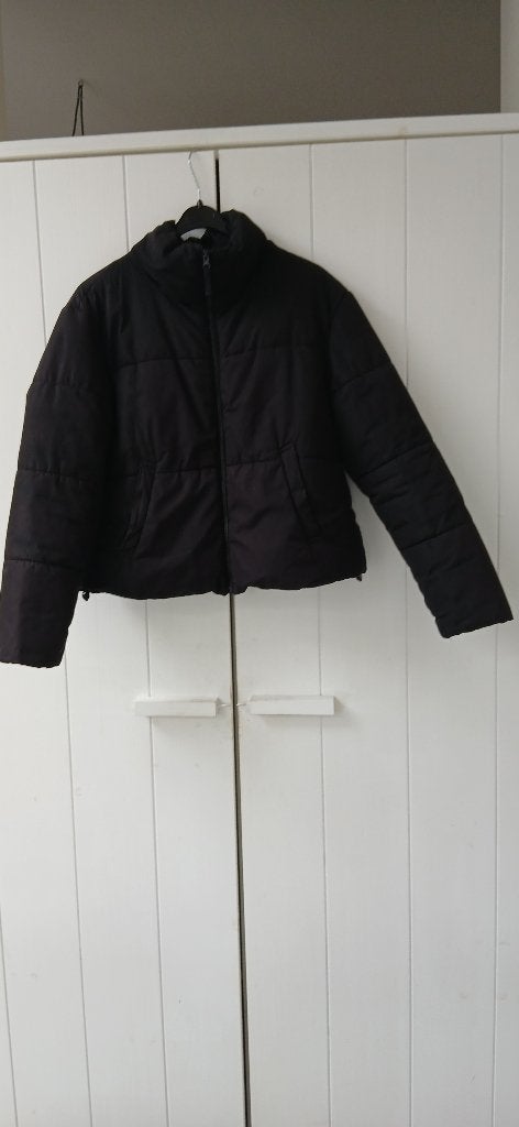 Winterjas Clockhouse kort, dik gewatteerd - maat 34, Ophalen of Verzenden, Zo goed als nieuw, Maat 34 (XS) of kleiner, Zwart