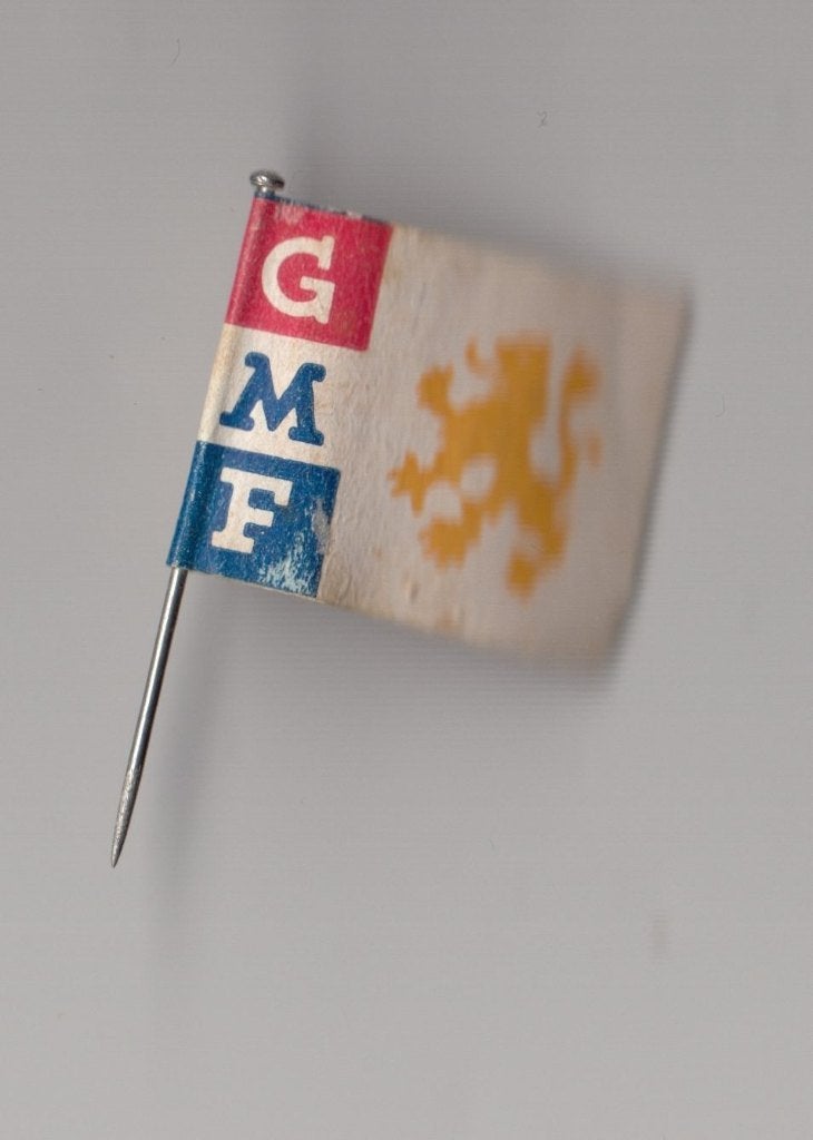 Gezamelijke Militaire Fondsen GMF Vlaggetje speldje, Niet vindbaar, Niet vindbaar, Nederland, Embleem of Badge