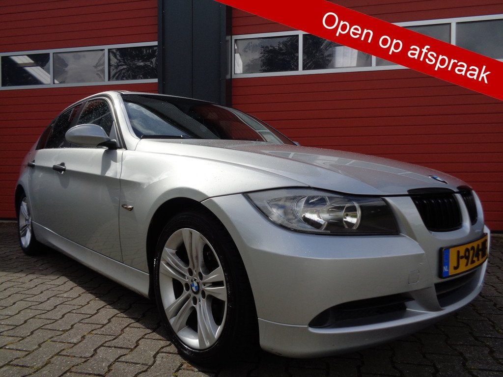 BMW 3 Serie 318i 130PK Clima Cruise LMV 6-BAK Open-Dakje, Auto's, BMW, Achterwielaandrijving, 4 cilinders, 14 km/l, Bedrijf
