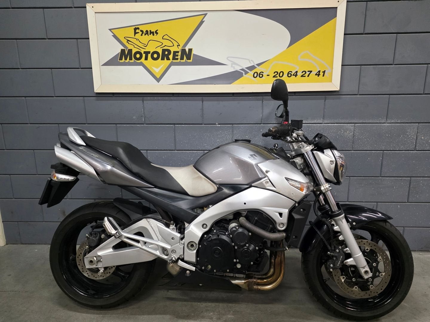 SUZUKI GSR 600 bj 2006 rijdbare schade, Motoren, SUZUKI, 4 cilinders, Onbekend, Onbekend
