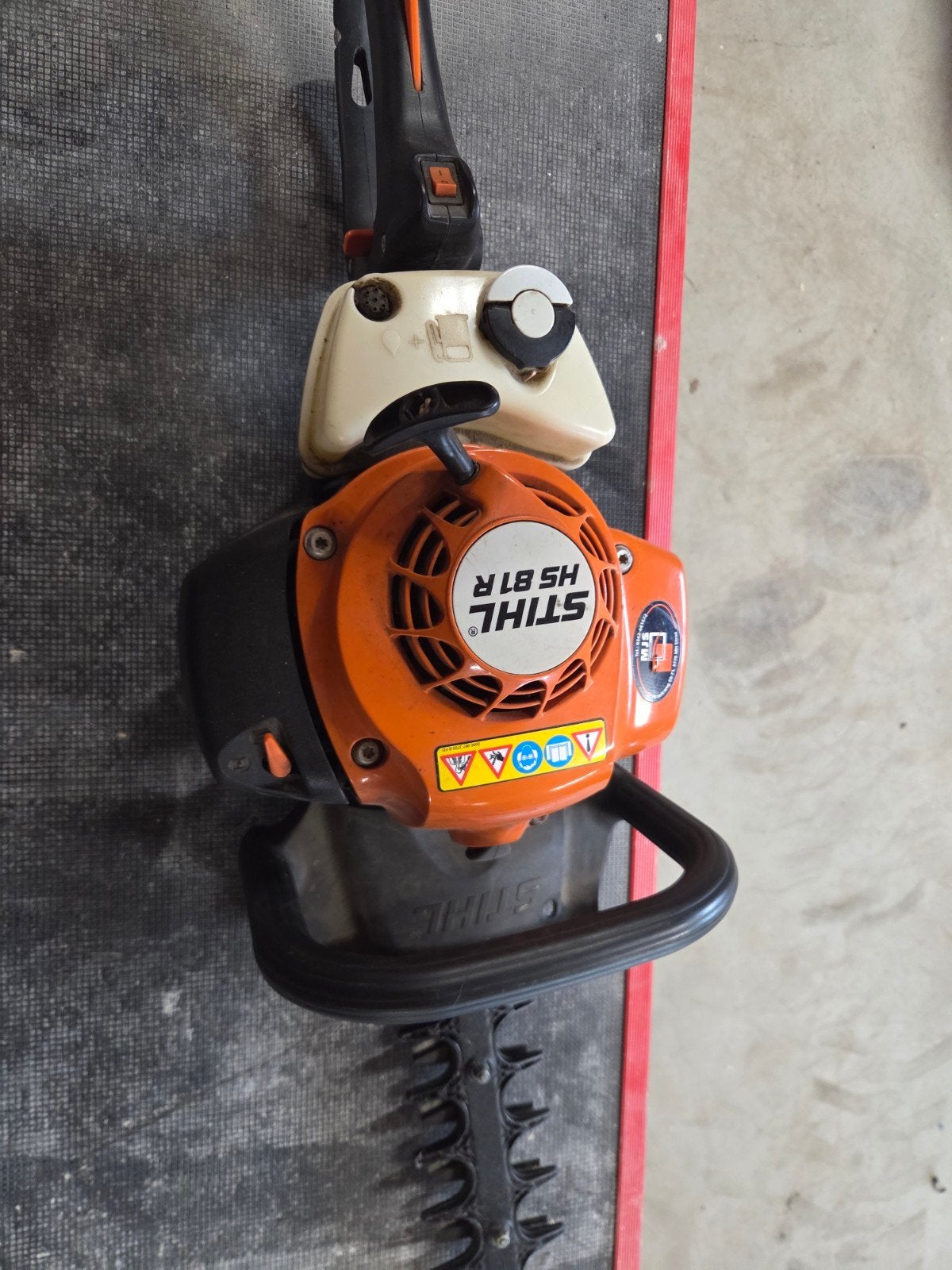 Stihl HS 81R heggenschaar, Ophalen, Benzine
