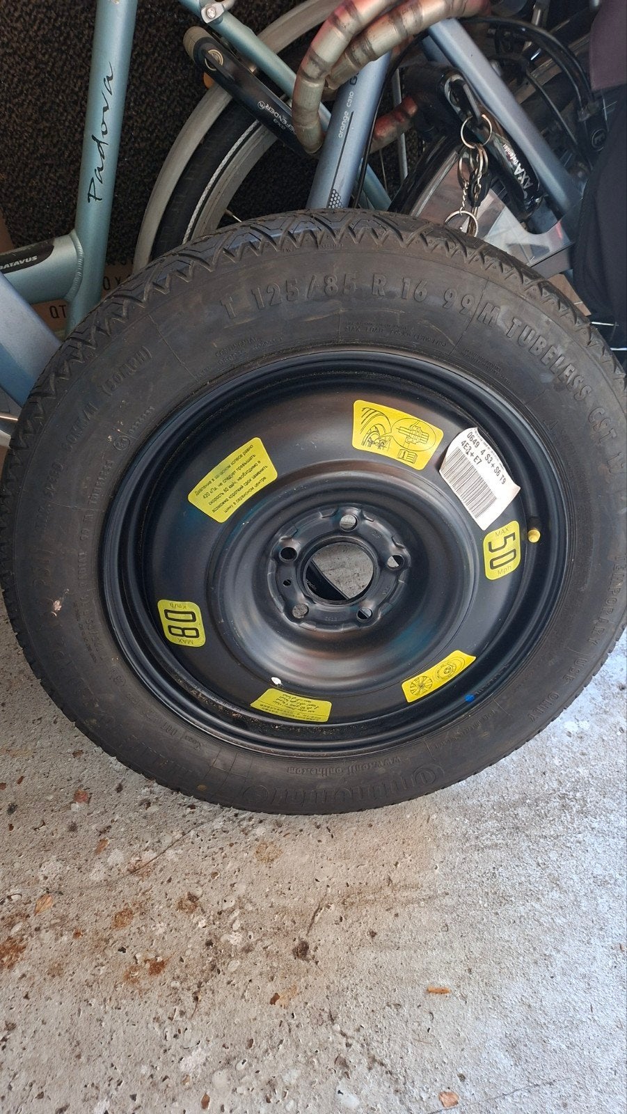 Continental thuiskomer 125/85 R16 99M Tubeless, Ophalen, Gebruikt