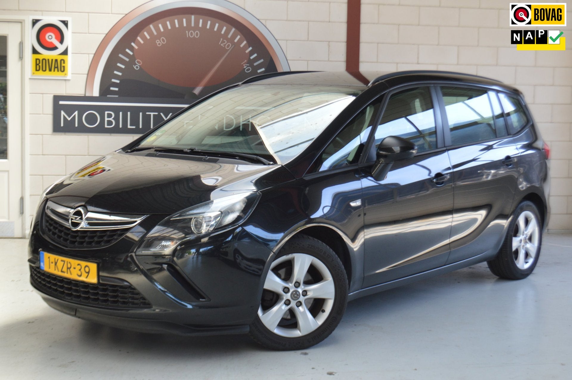 Opel Zafira Tourer 1.6 CDTI Business+ 7p. 1st owner DEALER!,, Auto's, Opel, Dealer onderhouden, Gebruikt, 4 cilinders, 7 stoelen