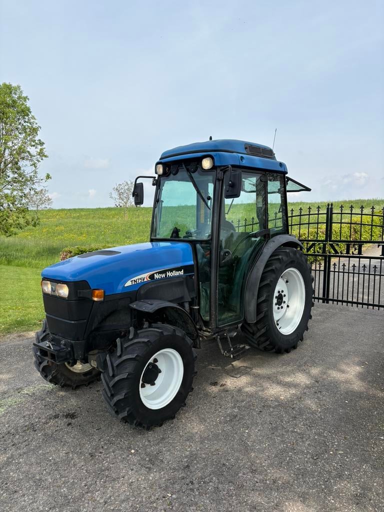 New Holland tn75v smalspoor tractor, Gebruikt, Tot 2500, Ophalen of Verzenden, Tot 80 Pk