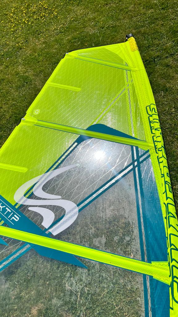 Simmer Blacktip 4.0 + SX10 Mast & Carbon Extension, Ophalen, Met mast, 3.5 tot 5 m², Zo goed als nieuw