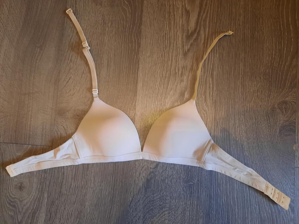 Lichtbeige BH zonder beugel 75B € 7,50, Onbekend, Ophalen of Verzenden, Beige, BH
