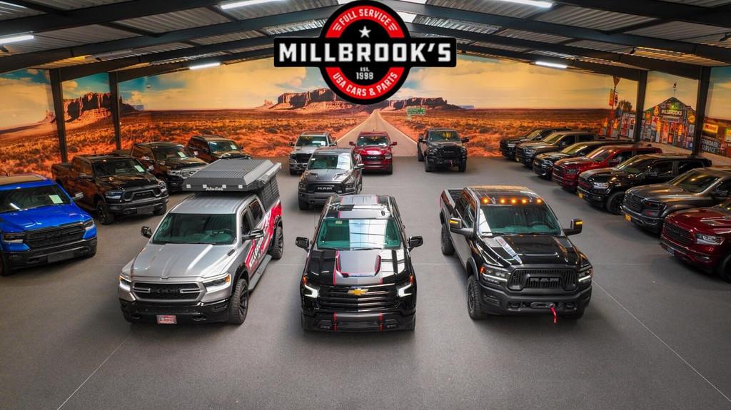 Dodge Ram Pick Up Bij Millbrooks: Veel voorraad gebruikt, RA, Automaat, 5654 cc, 402 pk, Leder
