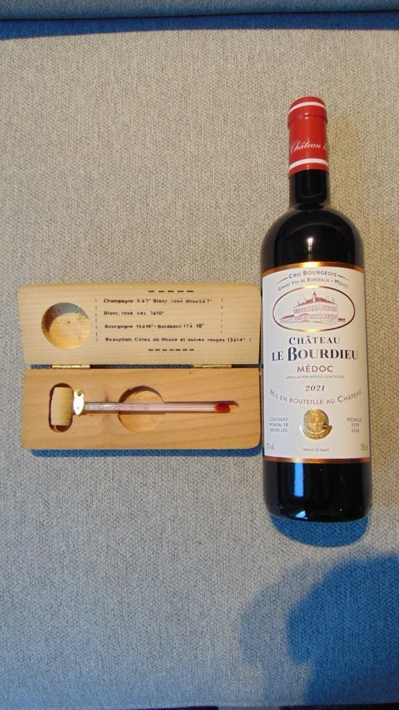 Fles Wijn Chateau Le Bourdieu 2021 +  wijn thermometer, Frankrijk, Nieuw, Ophalen of Verzenden, Rode wijn