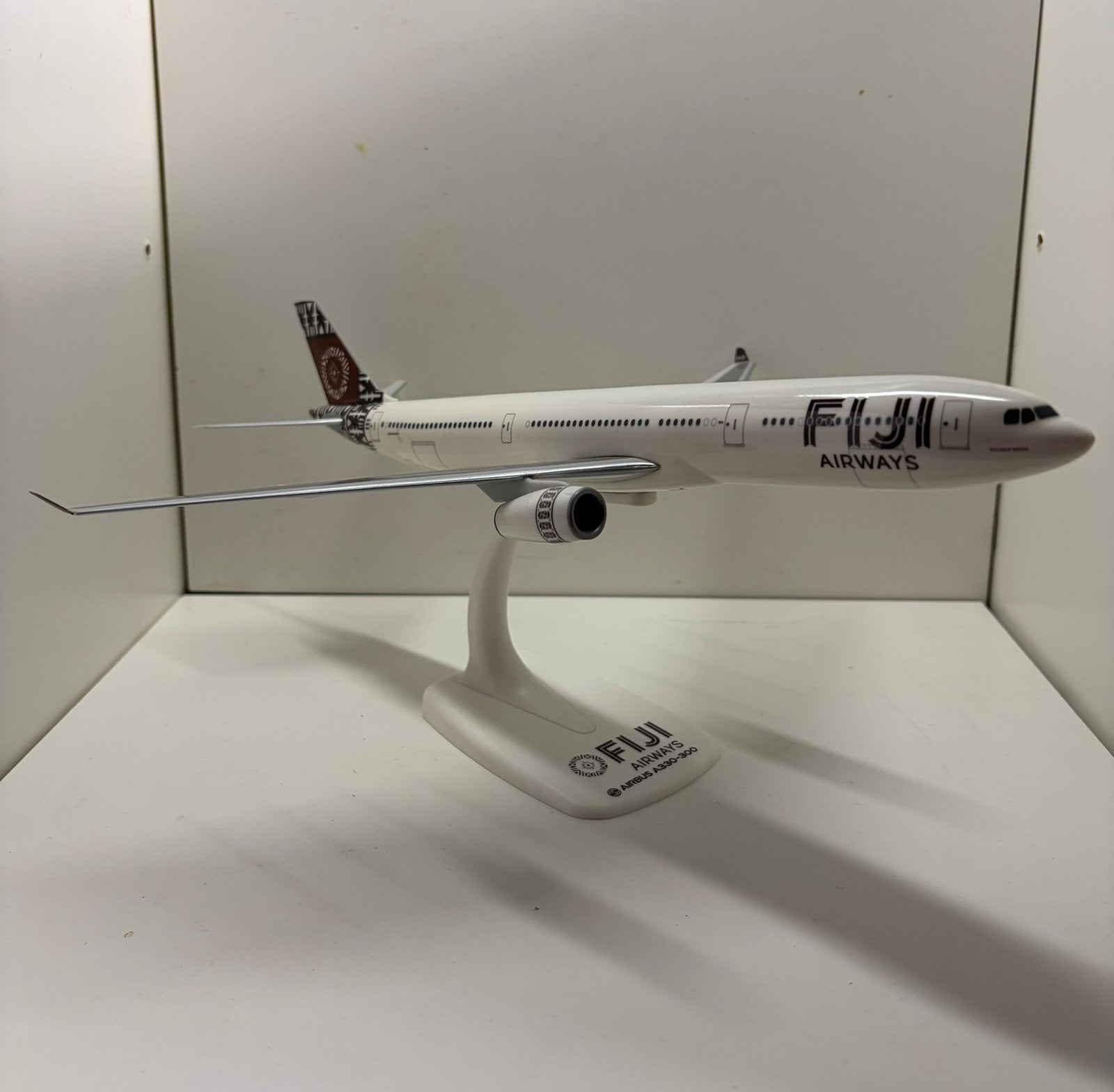 Fiji Airways A330-300, Verzamelen, Luchtvaart en Vliegtuigspotten, Ophalen of Verzenden, Zo goed als nieuw, Schaalmodel