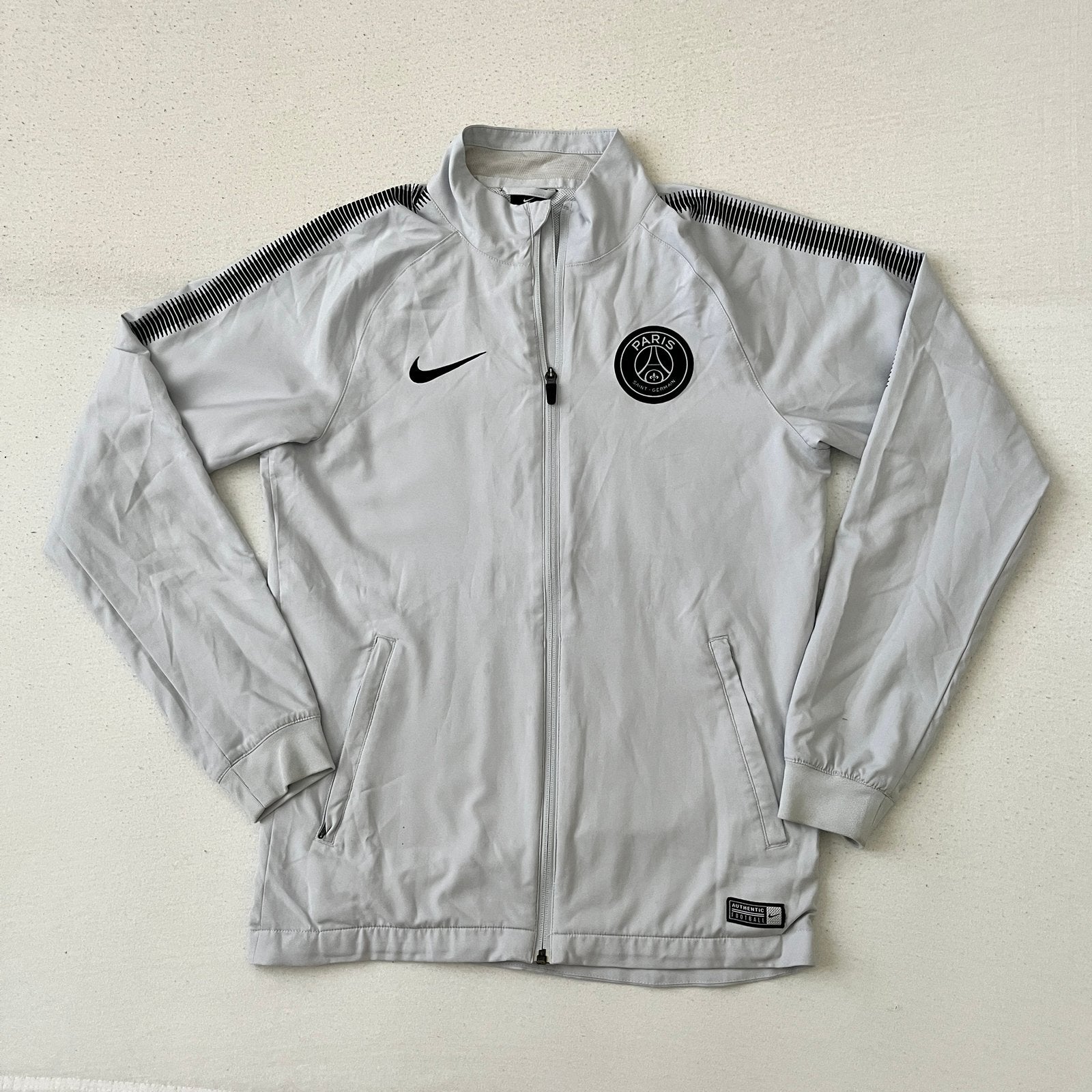 Nike PSG 2017/2018 Track Jacket Paris, Ophalen of Verzenden, Zo goed als nieuw, Grijs