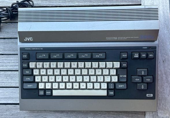 Te koop;  JVC HC 7 gb  MSX computer, Computers en Software, Ophalen