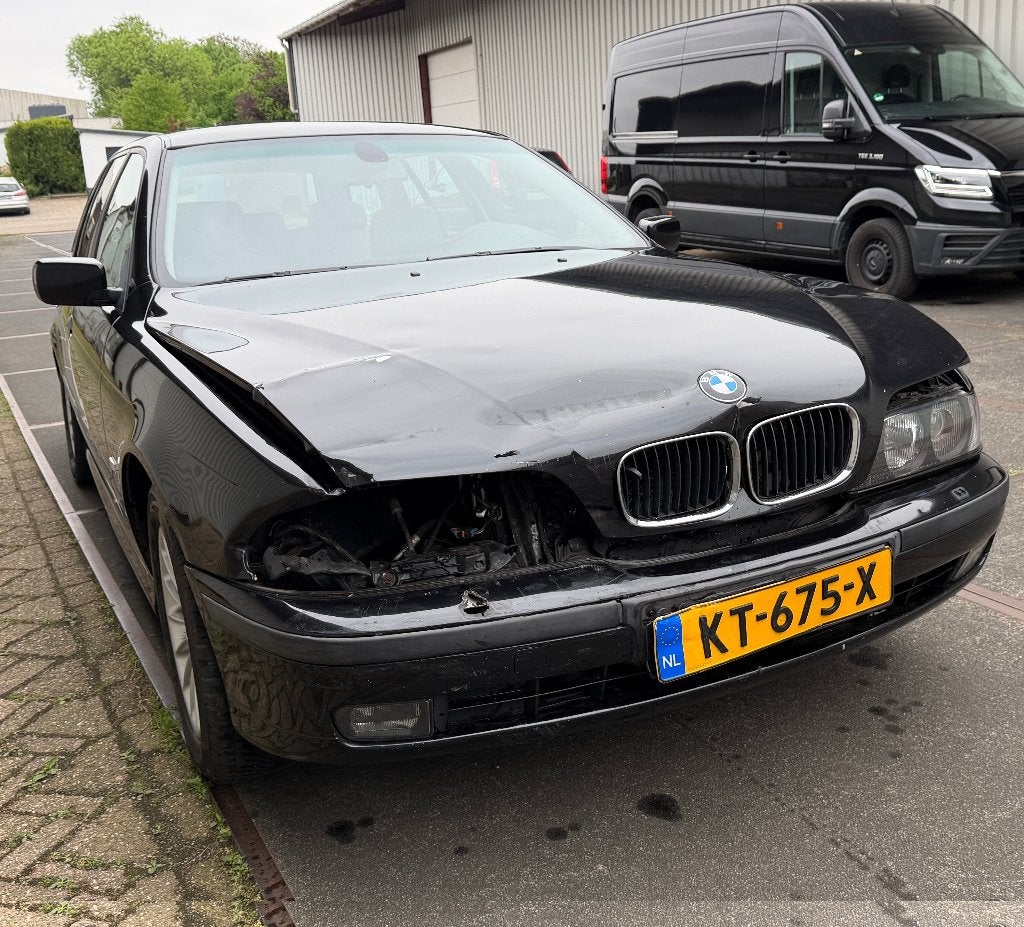 BMW 5-Serie 2.8 I 528 Touring AUT 2000 Zwart, schade, Auto's, BMW, Automaat, Achterwielaandrijving, 2000 kg, Zwart