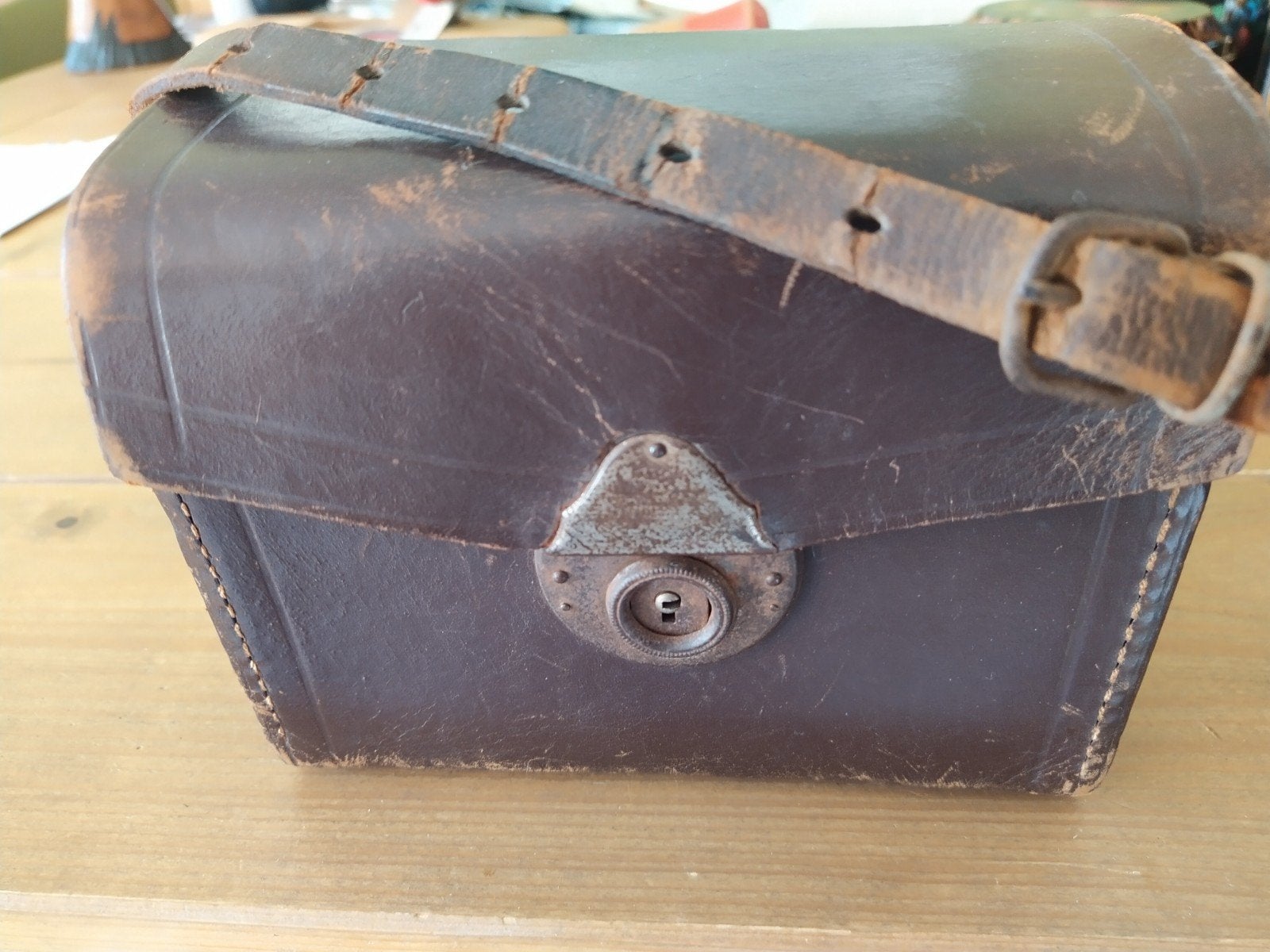 Vintage fototoestel met lederen tas, Audio, Tv en Foto, Ophalen of Verzenden, Gebruikt, Compact, Overige Merken