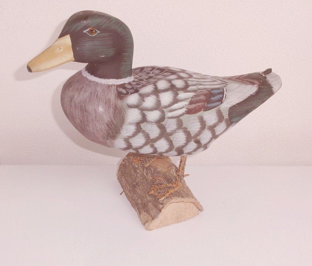 Eend, mooie houten beschilderde eend op blok hout, Ophalen of Verzenden