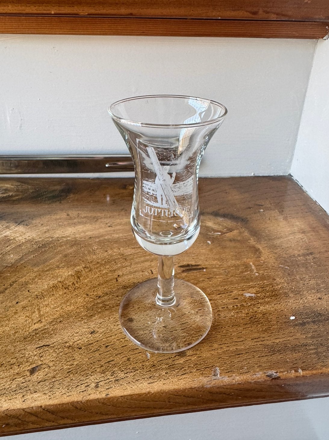 Juttertje borrelglas, Ophalen of Verzenden, Zo goed als nieuw, Borrel- of Shotglas