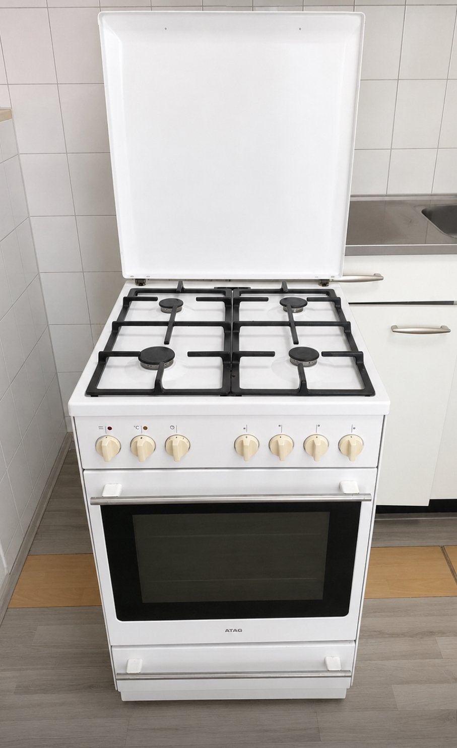 ATAG gasfornuis, Witgoed en Apparatuur, Fornuizen, Ophalen, Hete lucht, 4 kookzones, Zo goed als nieuw