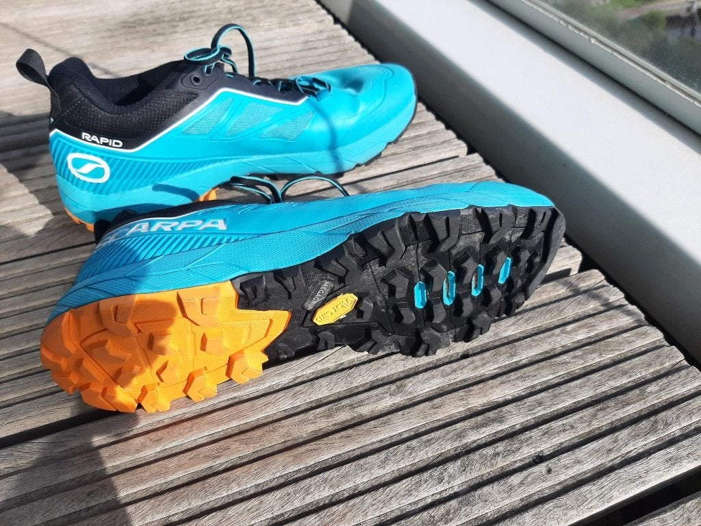 Hardloopschoenen/trailrunningschoenen, Sport en Fitness, Ophalen of Verzenden, Zo goed als nieuw, Schoenen