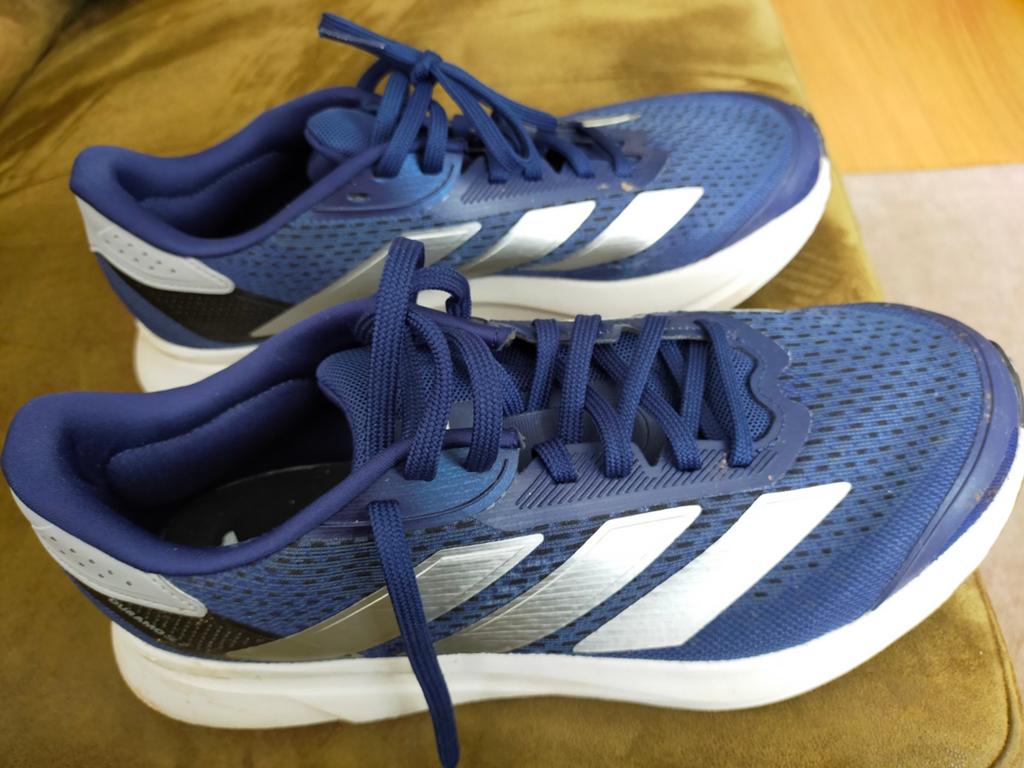 Zgan Adidas Loopschoenen, Adidas, Hardloopschoenen, Ophalen of Verzenden, Zo goed als nieuw