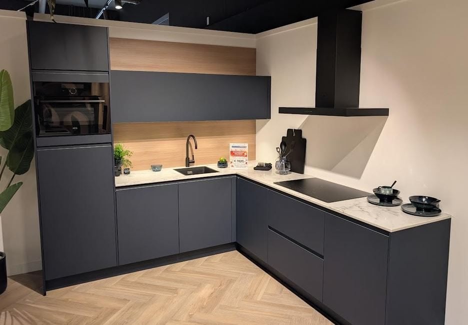 Hoekkeuken, Nachtblauw, Huis en Inrichting, Ophalen, Blauw, Hoekkeuken, Zo goed als nieuw