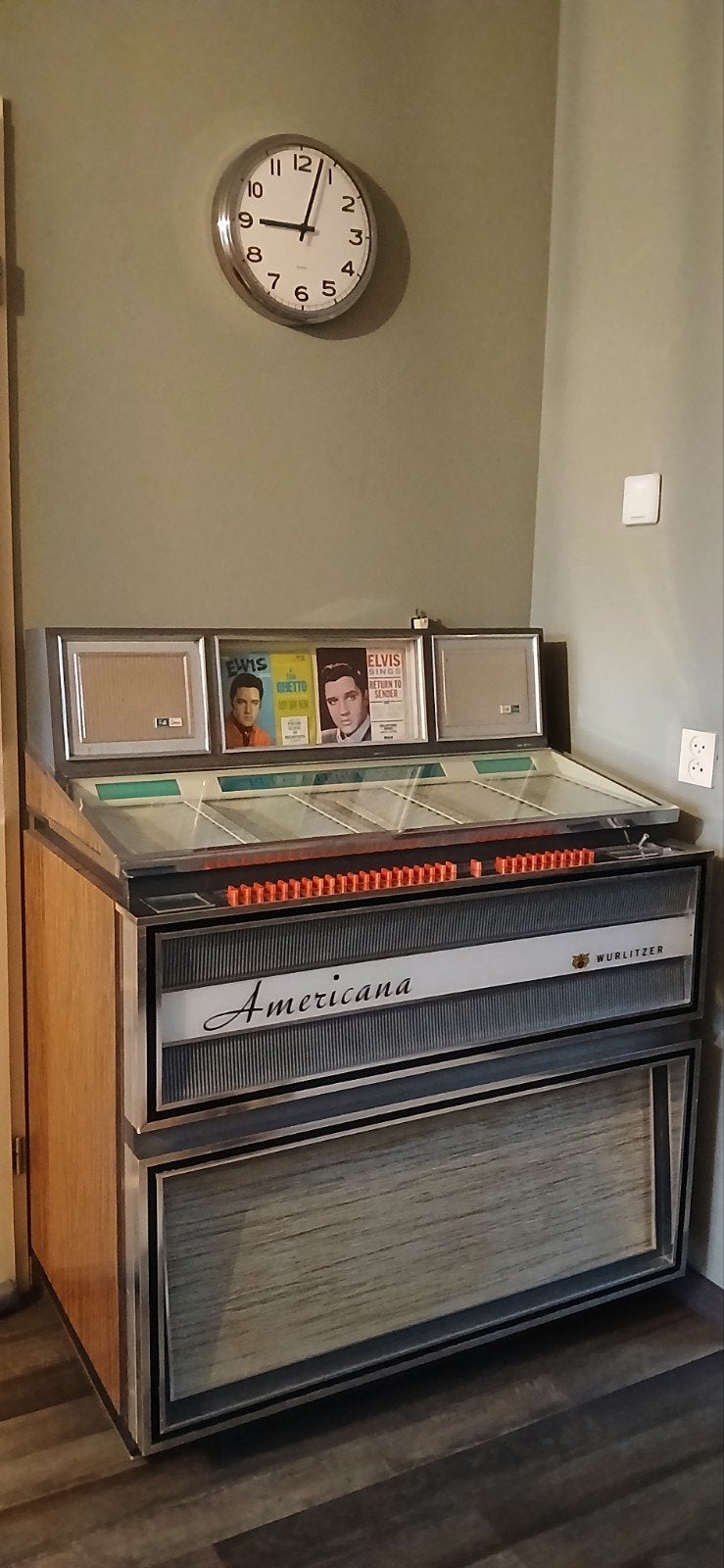 Monteur gezocht!!!, Verzamelen, Automaten | Jukeboxen, Ophalen of Verzenden, Zo goed als nieuw, Wurlitzer